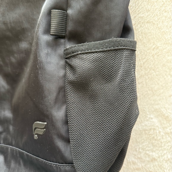 Fabletics Black Nylon Roll Top Backpack The Only Unisex Men Women - Picture 4 of 9